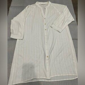 [L]MNG White Gold Striped Button-Down Shirt Dress Raglan Sleeve
